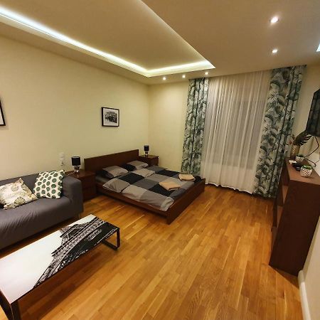 Apartament Debnicki Lägenhet Krasków Exteriör bild
