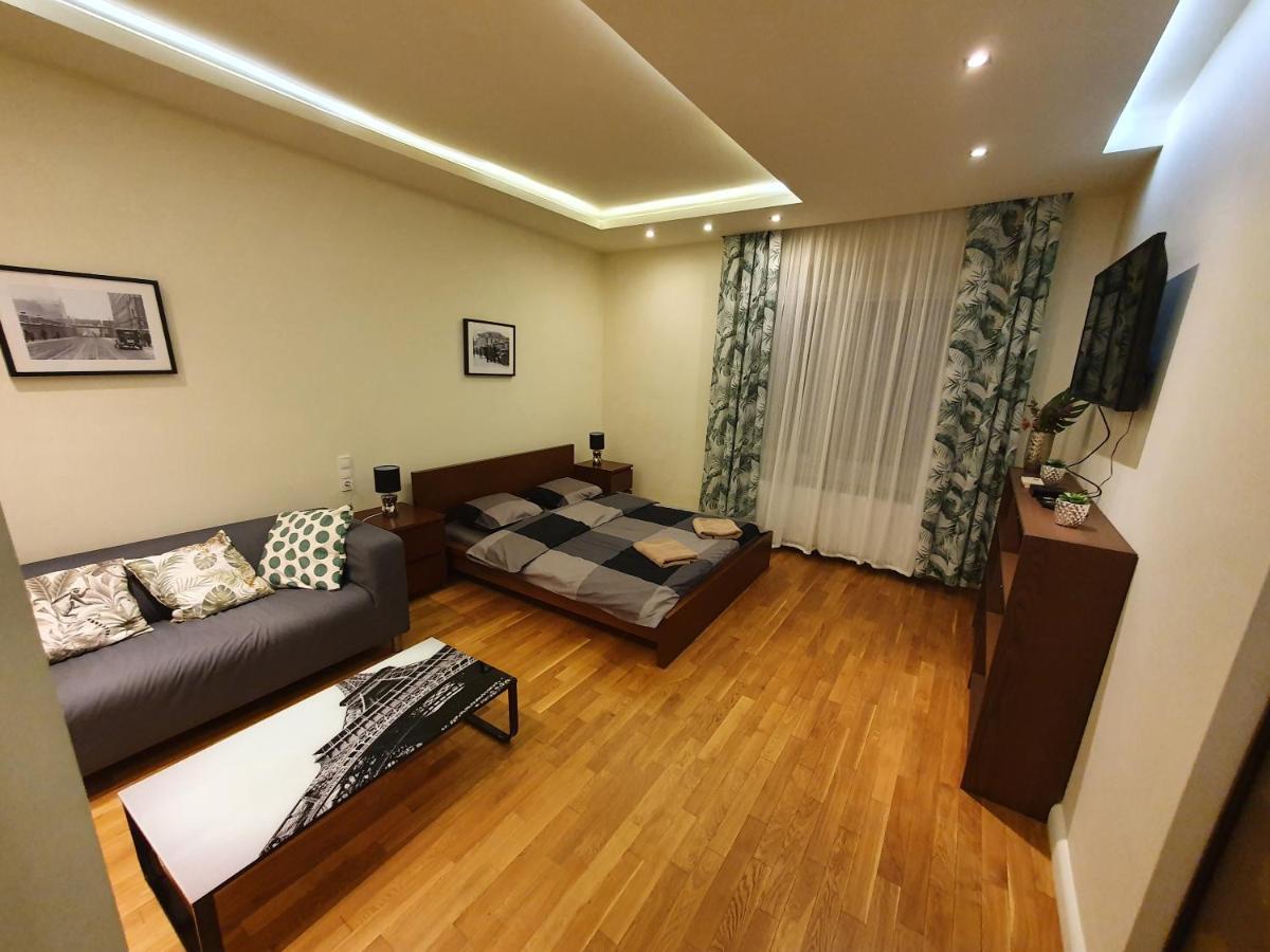 Apartament Debnicki Lägenhet Krasków Exteriör bild
